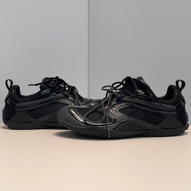 รองเท้ากีฬาและรองเท้าลำลองกันล - Outdoor Sport Brand Shoes บทวิจารณ์และราคา