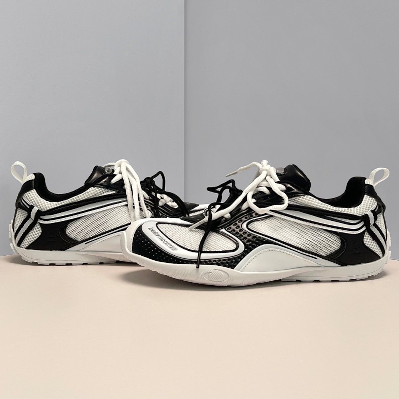 รองเท้ากีฬาและรองเท้าลำลองกันล - Outdoor Sport Brand Shoes บทวิจารณ์และราคา